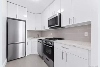 61-20 Grand Central Parkway #A1508, Forest Hills, NY 11375 - Photo 14