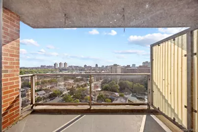 61-20 Grand Central Parkway #A1508, Forest Hills, NY 11375 - Photo 20