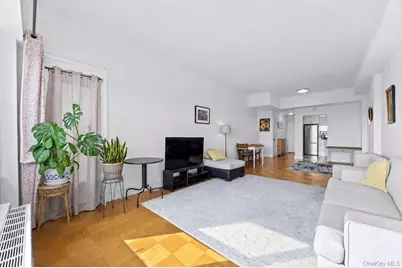 61-20 Grand Central Parkway #A1508, Forest Hills, NY 11375 - Photo 10