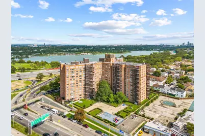 61-20 Grand Central Parkway #A1508, Forest Hills, NY 11375 - Photo 2