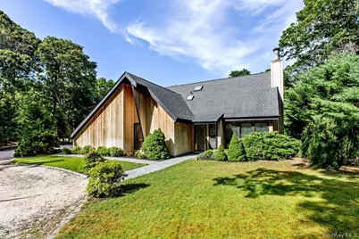6 Strathmore Court, Remsenburg, NY 11960 - Photo 1