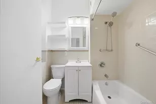 51 W 106th St, New York, NY 10025 - Photo 14