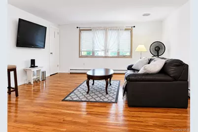 100 Lee Avenue #2nd Flr, Babylon, NY 11702 - Photo 2