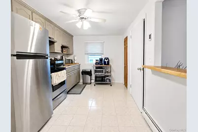 100 Lee Avenue #2nd Flr, Babylon, NY 11702 - Photo 6