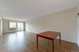 205 Mineola Blvd, Mineola, NY 11501 - Photo 6