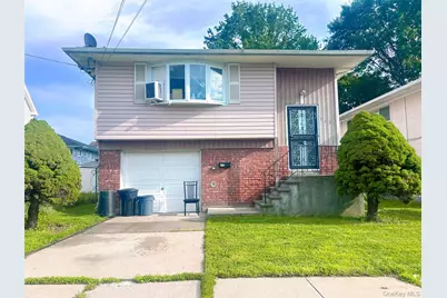 312 E Columbia Street, Hempstead, NY 11550 - Photo 2