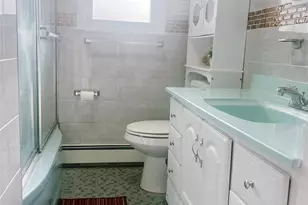 312 E Columbia St, Hempstead, NY 11550 - Photo 10