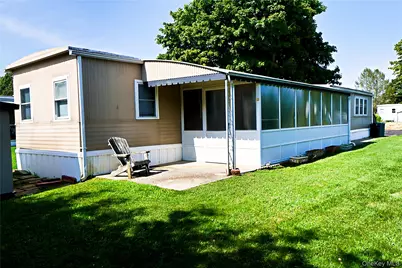 703 Fresh Pond Avenue #55, Calverton, NY 11933 - Photo 4