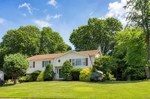 8 Rockridge Dr, Thiells, NY 10984 - Photo 2