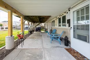 2695 Ocean Ave, Seaford, NY 11783 - Photo 40