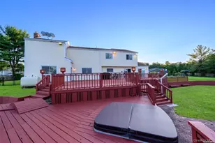 4 Jester Ct, Dix Hills, NY 11746 - Photo 30