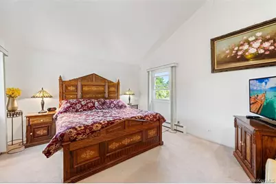 4 Jester Court, Dix Hills, NY 11746 - Photo 18