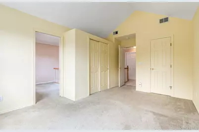 406 Willow Pond Drive, Riverhead, NY 11901 - Photo 16