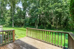 406 Willow Pond Dr, Riverhead, NY 11901 - Photo 22
