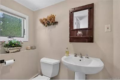 1 Ryan Court, Syosset, NY 11791 - Photo 12
