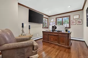1 Ryan Ct, Syosset, NY 11791 - Photo 16