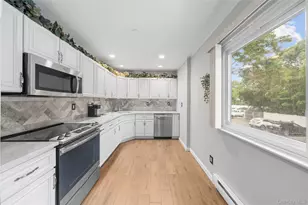 40 W 4th St, Patchogue, NY 11772 - Photo 12