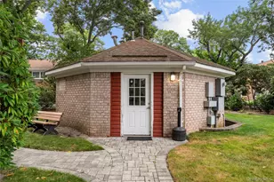 40 W 4th St, Patchogue, NY 11772 - Photo 18