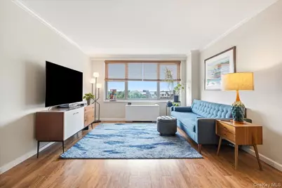 7025 Yellowstone Boulevard #8Q, Forest Hills, NY 11375 - Photo 10