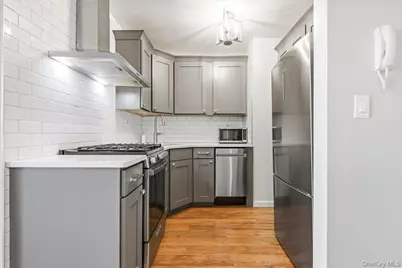 7025 Yellowstone Boulevard #8Q, Forest Hills, NY 11375 - Photo 4