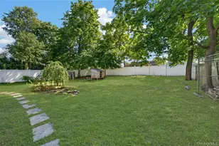 10 Field Pl, Huntington Station, NY 11746 - Photo 26