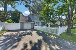 10 Field Pl, Huntington Station, NY 11746 - Photo 2
