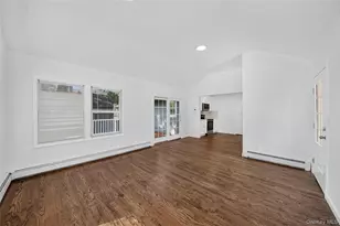 10 Field Pl, Huntington Station, NY 11746 - Photo 4