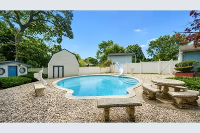 12 Heather Court, Centereach, NY 11720 - Photo 8
