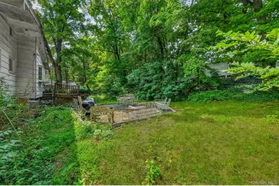 69 Stonewall Circle, White Plains, NY 10607 - Photo 42
