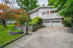 69 Stonewall Cir, White Plains, NY 10607 - Photo 6
