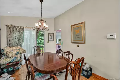 69 Stonewall Circle, White Plains, NY 10607 - Photo 18