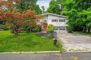 69 Stonewall Cir, White Plains, NY 10607 - Photo 2