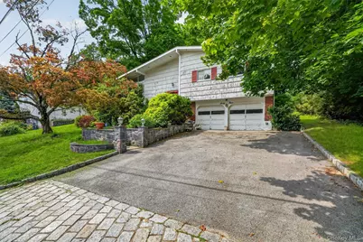 69 Stonewall Circle, White Plains, NY 10607 - Photo 4