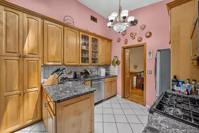 69 Stonewall Circle, White Plains, NY 10607 - Photo 20