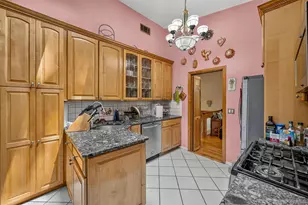 69 Stonewall Cir, White Plains, NY 10607 - Photo 20