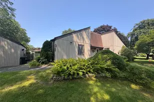 20 Strathmore Gate Dr, Stony Brook, NY 11790 - Photo 36
