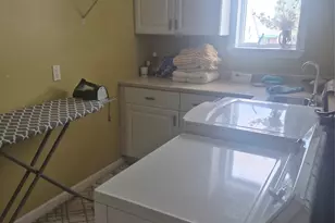 130-14 221st St, Springfield Gardens, NY 11413 - Photo 18