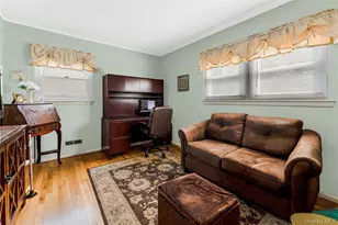 33 Dexter Rd, Yonkers, NY 10710 - Photo 14