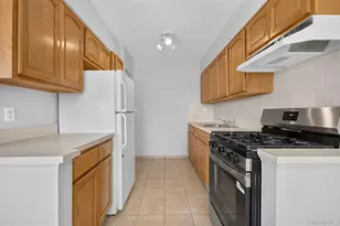 61-44 164th St, Flushing, NY 11365 - Photo 4