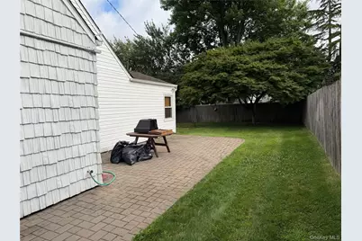 32 Griddle Lane, Levittown, NY 11756 - Photo 6