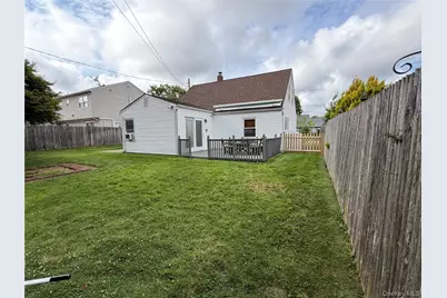 32 Griddle Lane, Levittown, NY 11756 - Photo 8