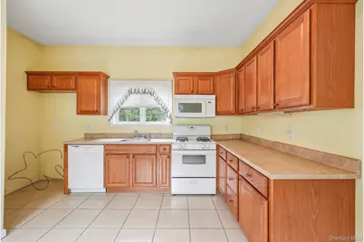 55 Strawtown Road, New City, NY 10956 - Photo 38