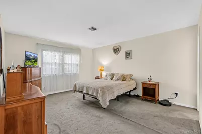 38 Milford Lane, Suffern, NY 10901 - Photo 24