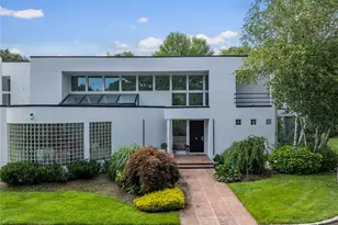 1 Vista Dr, Syosset, NY 11791 - Photo 4