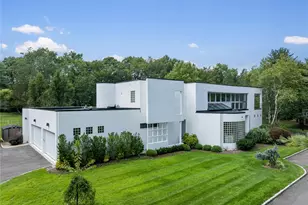 1 Vista Dr, Syosset, NY 11791 - Photo 20