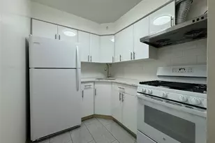 61-39 168th St, Fresh Meadows, NY 11365 - Photo 2