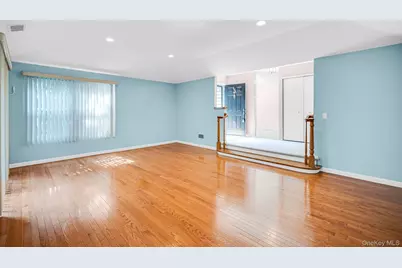 188 Lakebridge Drive N, Kings Park, NY 11754 - Photo 8