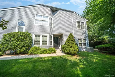 188 Lakebridge Drive N, Kings Park, NY 11754 - Photo 4