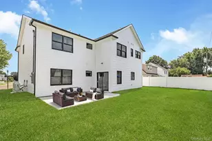12 Slate Ln, Levittown, NY 11756 - Photo 38