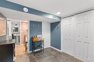 22 Briarcliff Dr, Merrick, NY 11566 - Photo 20